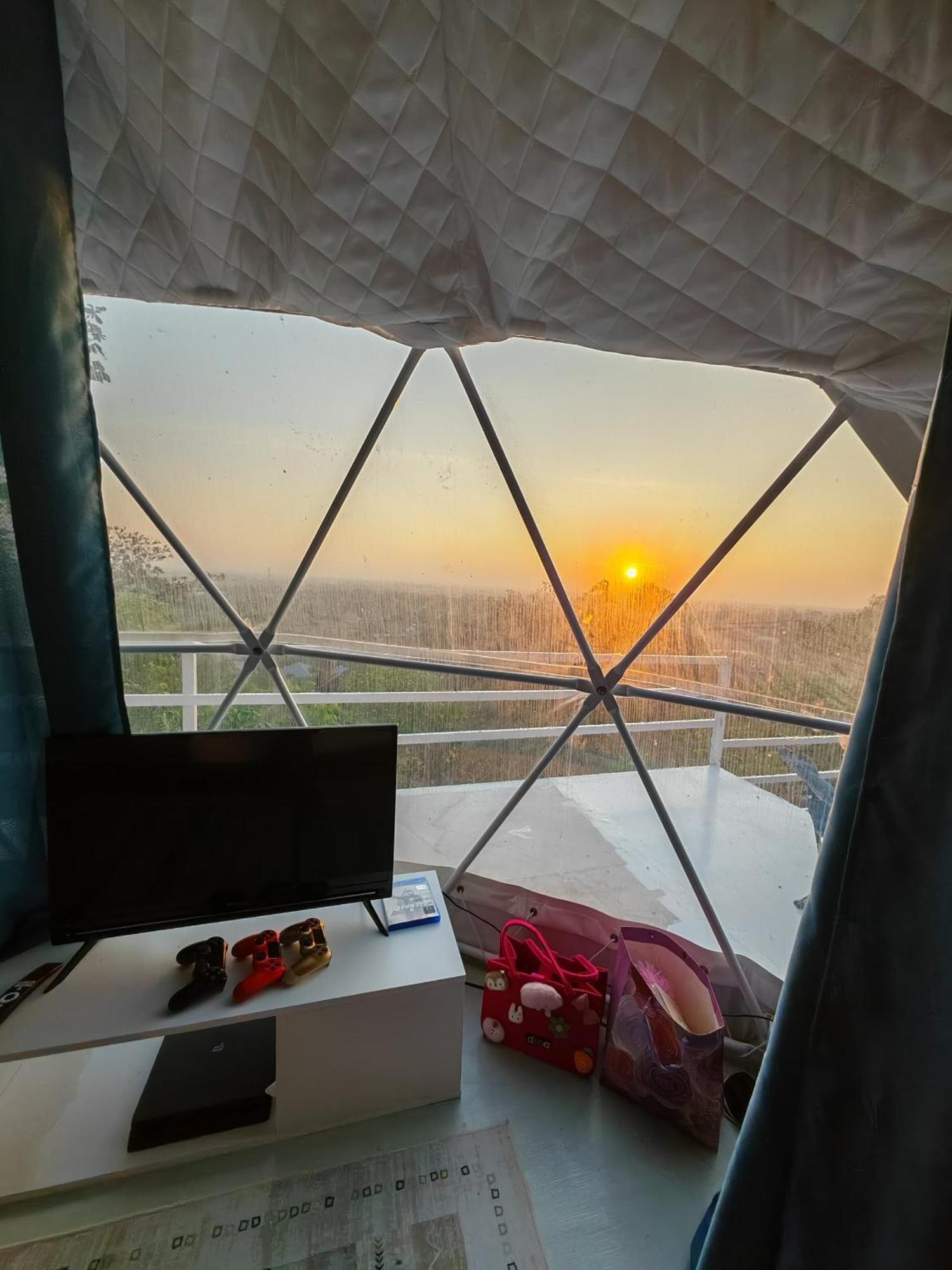 Gunung Medan Glamping & Cafe Hotel คันการ์ ภายนอก รูปภาพ
