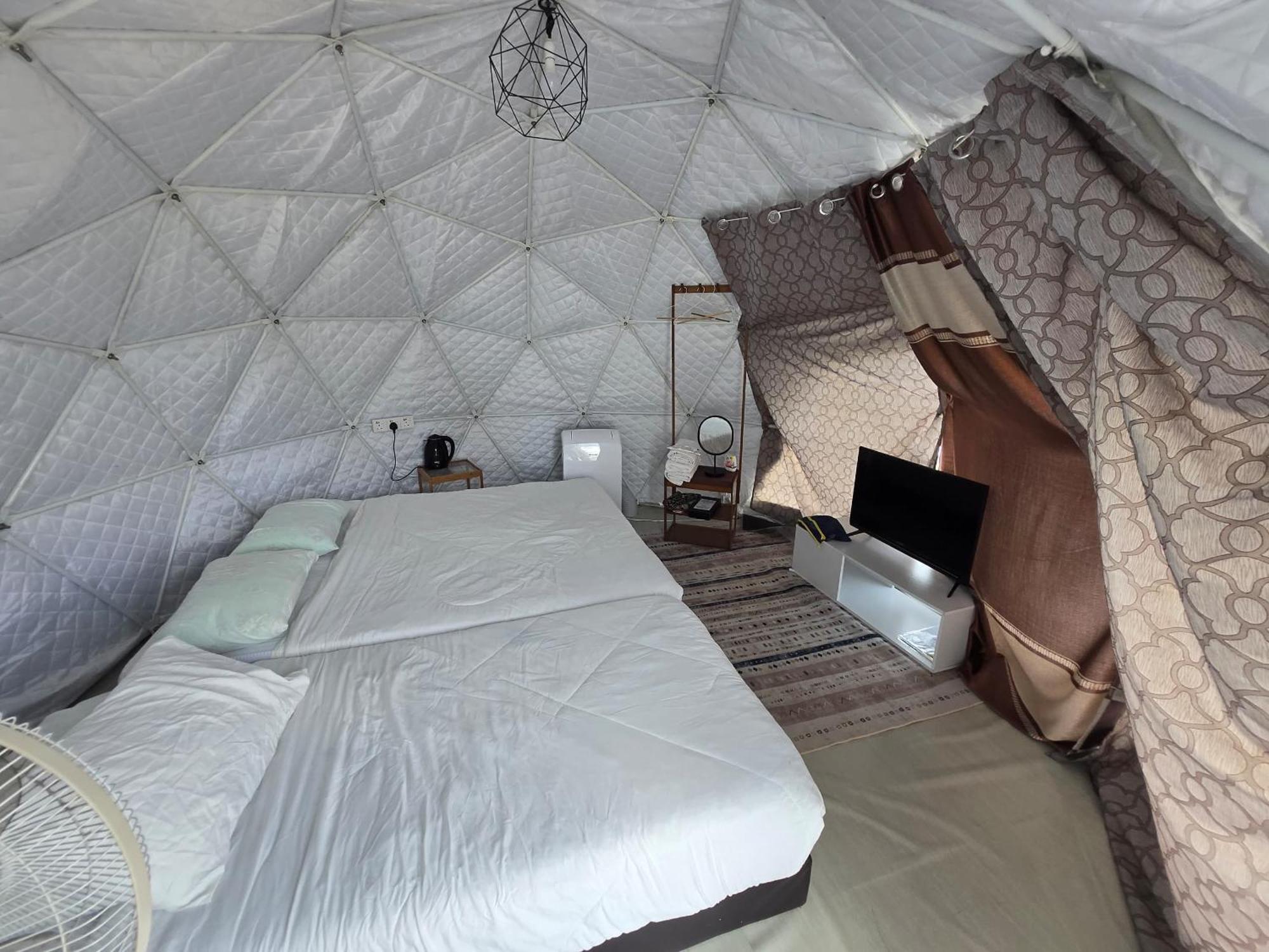 Gunung Medan Glamping & Cafe Hotel คันการ์ ภายนอก รูปภาพ