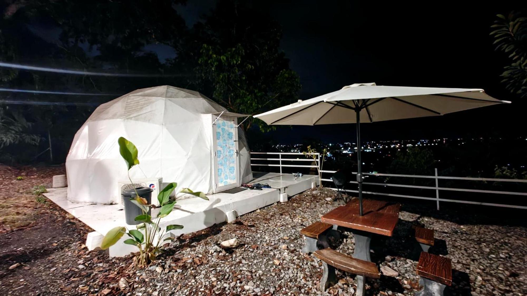 Gunung Medan Glamping & Cafe Hotel คันการ์ ภายนอก รูปภาพ